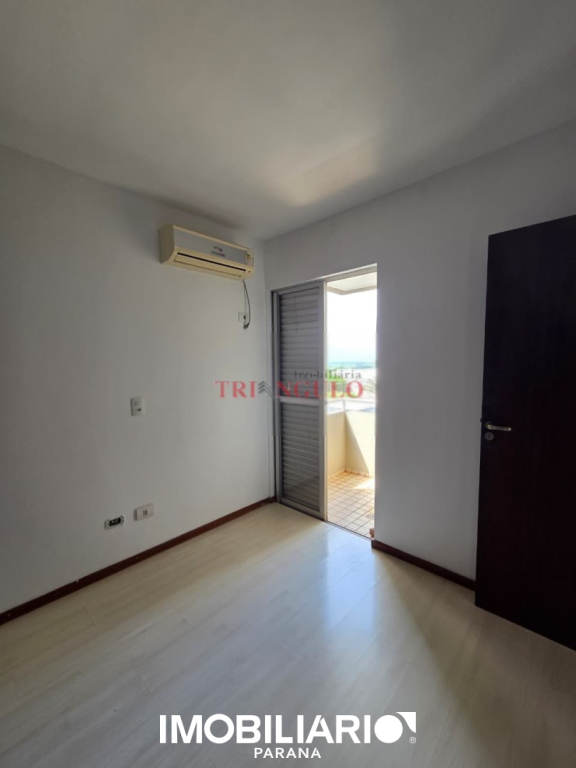 Apartamento para  Venda em Umuarama pela Imobiliária Triangulo