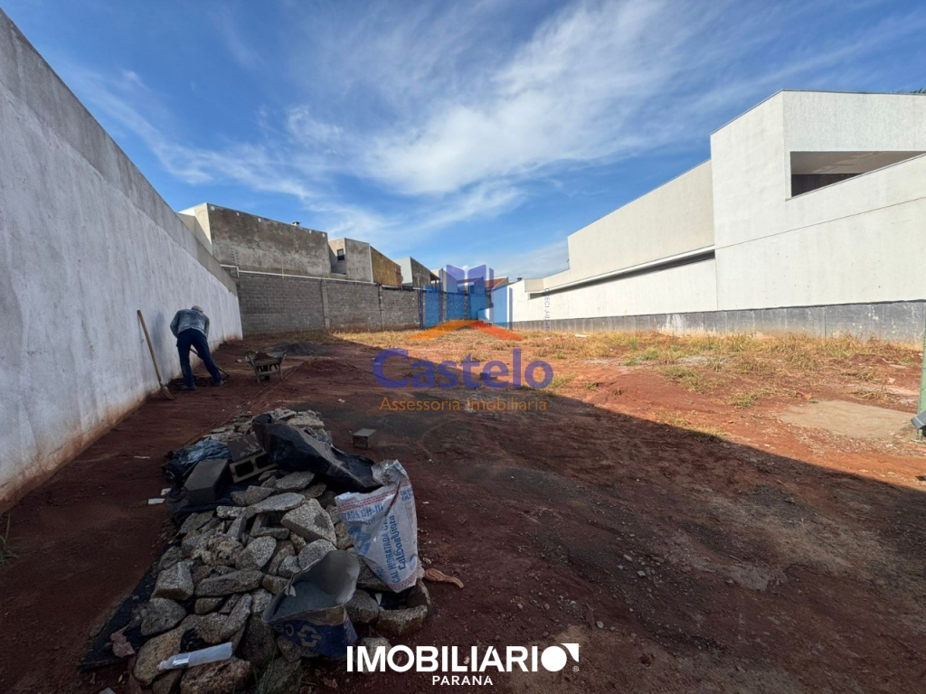 Terreno para  Venda em Umuarama pela Castelo Assessoria Imobiliária
