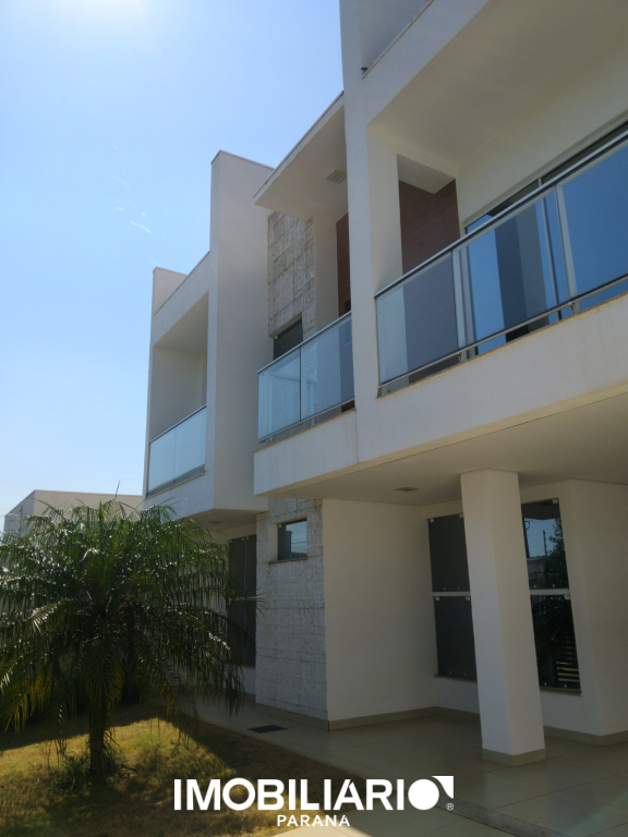 Sobrado para  Venda em Umuarama pela FBF Capital