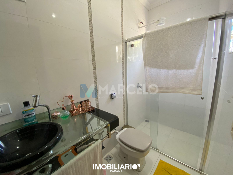 Residência para  Venda em Umuarama pela Marcelo