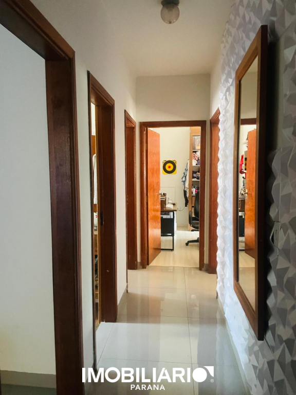 Residência para  Venda em Umuarama pela Elisia Neves