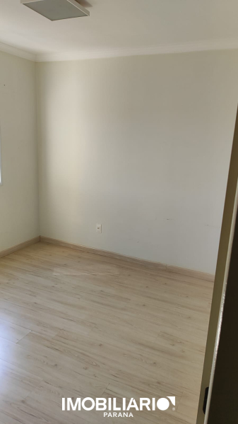 Apartamento para  Venda em Umuarama pela Bom Imóveis