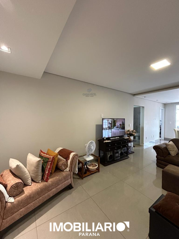 Apartamento para  Venda em Campo Mourão pela Casa fácil