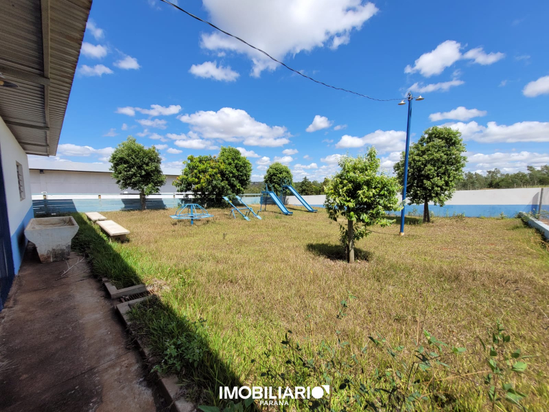 Salão Comercial para  Alugar em Umuarama pela Delta