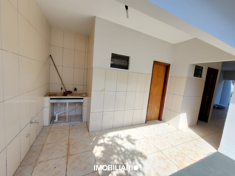 Residência para  Venda em Umuarama pela Delta