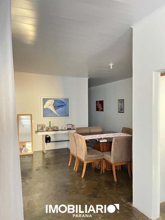 Residência para  Venda em Umuarama pela Delta