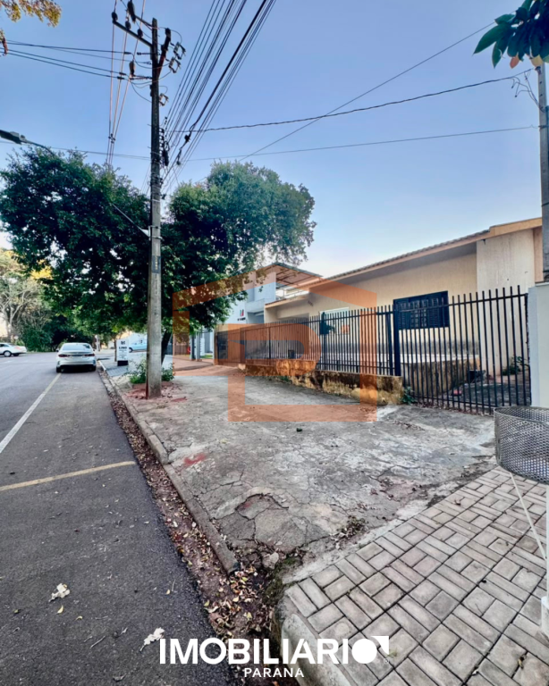 Residência para  Venda em Umuarama pela Peteno Imóveis