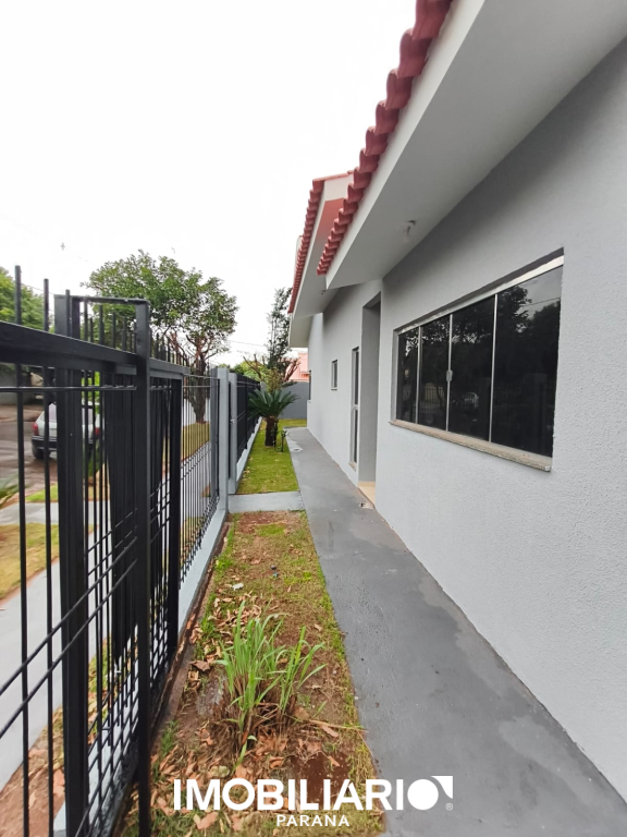 Residência para  Venda em Umuarama pela Delta