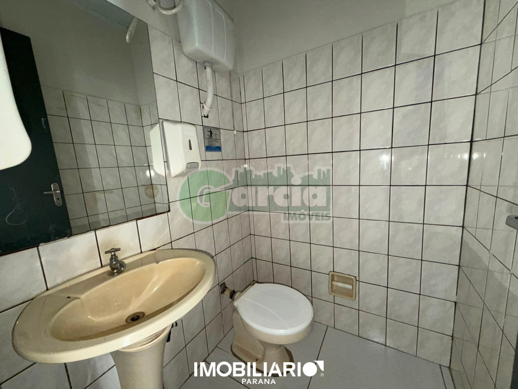 Salão Comercial para  Alugar em Umuarama pela Garcia Imóveis