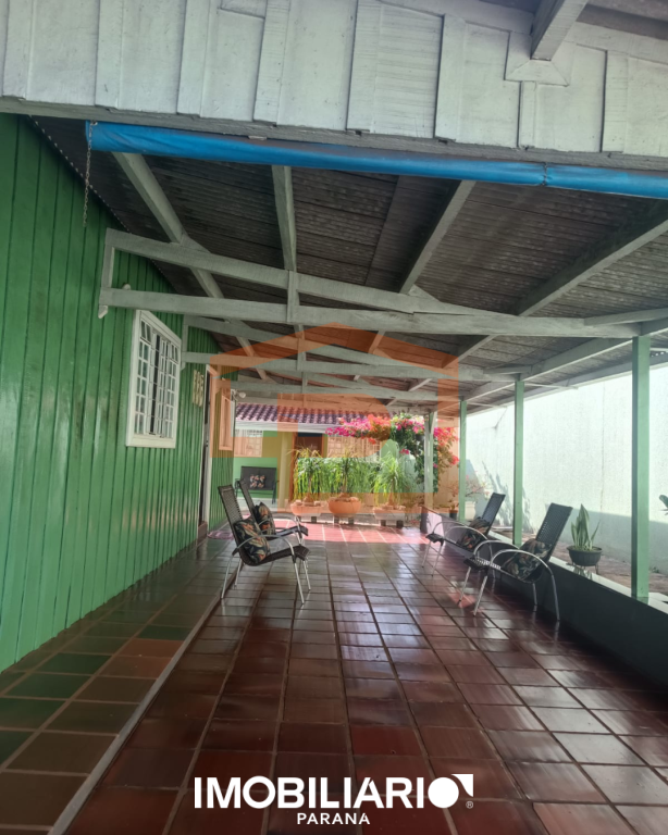 Residência para  Venda em Umuarama pela Peteno Imóveis