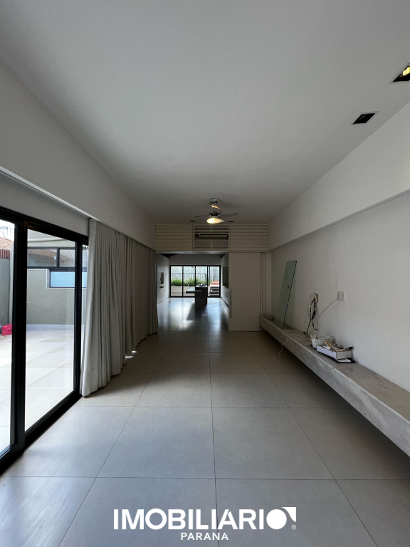 Residência para  Venda em Umuarama pela Caetano & Otávio