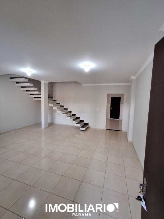 Sobrado para  Venda em Campo Mourão pela Casa fácil