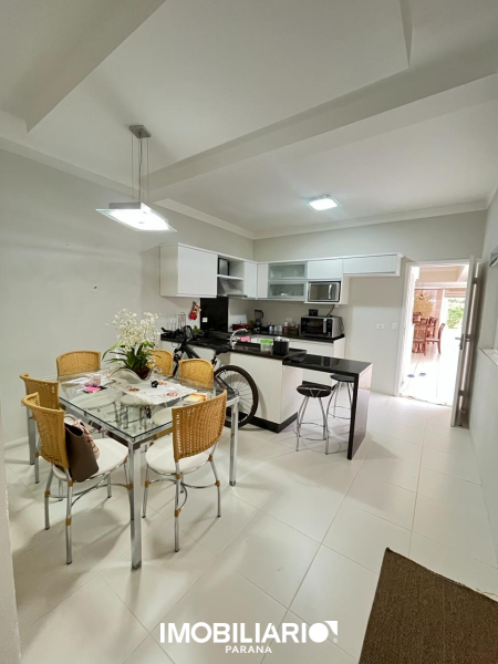 Sobrado para  Venda em Umuarama pela Sérgio Marques