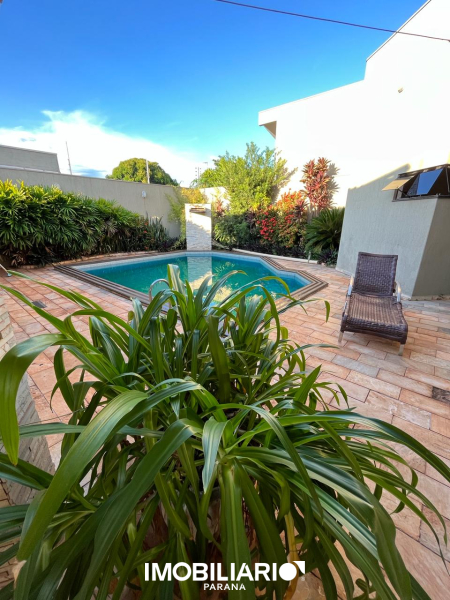 Residência para  Venda em Umuarama pela Sérgio Marques