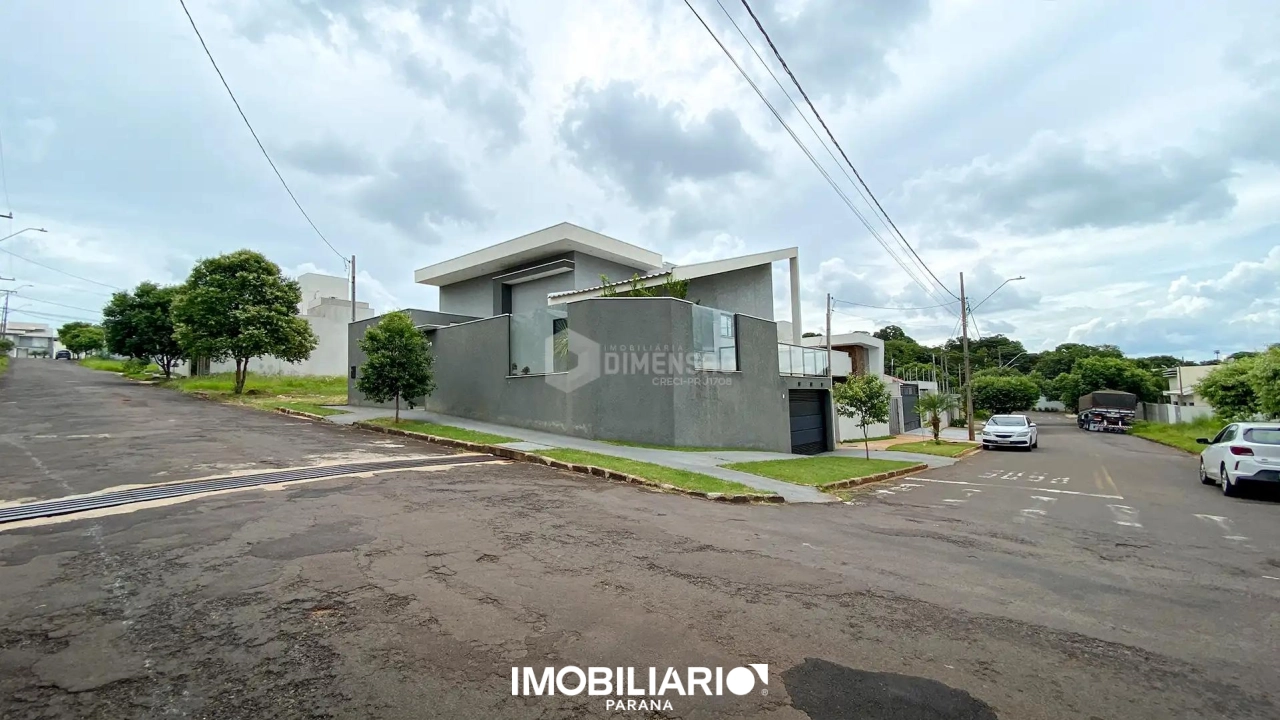 Imóvel para  Venda em Umuarama pela Dimensão