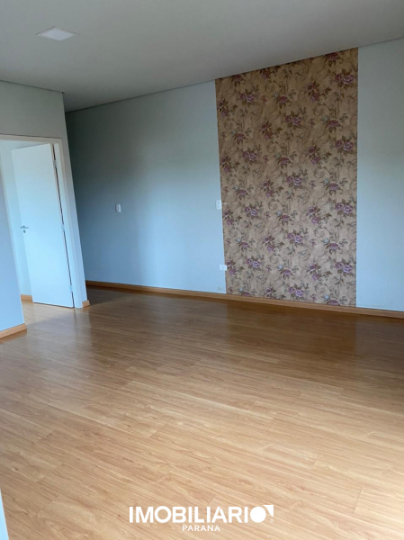 Sobrado para  Venda em Umuarama pela ABC consultoria imobiliária