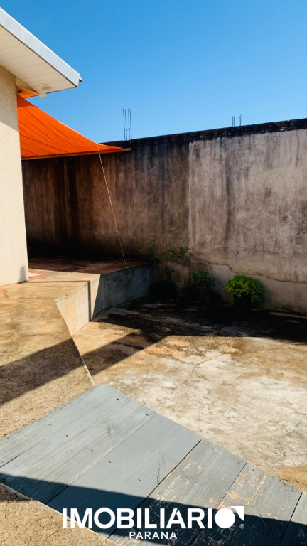Residência para  Venda em Umuarama pela Elisia Neves
