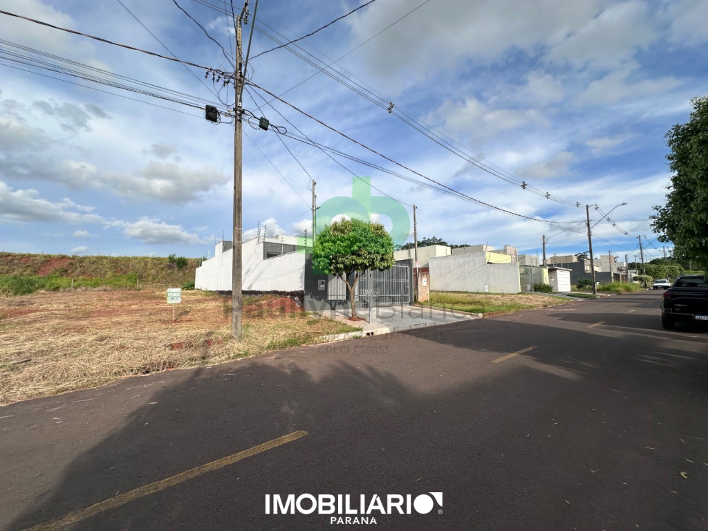 Terreno para  Venda em Umuarama pela Paullyne Bianca corretora de imóveis