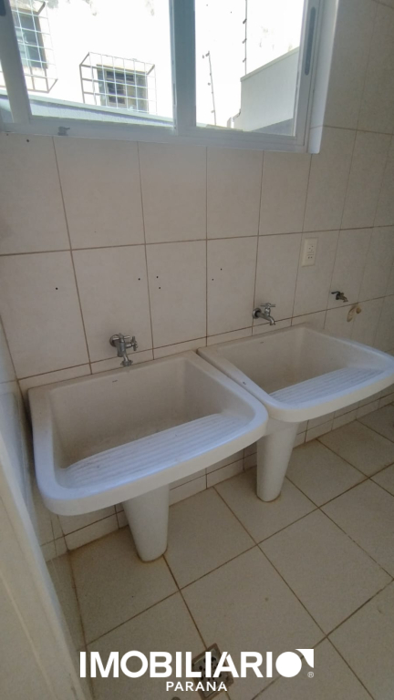 Residência para  Alugar em Umuarama pela Bom Imóveis