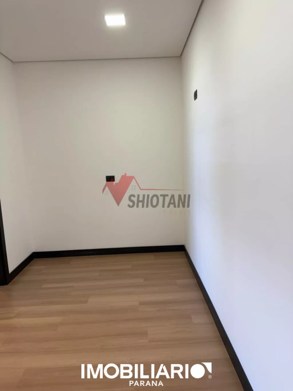 Sobrado para  Venda em Umuarama pela Shiotani Imóveis