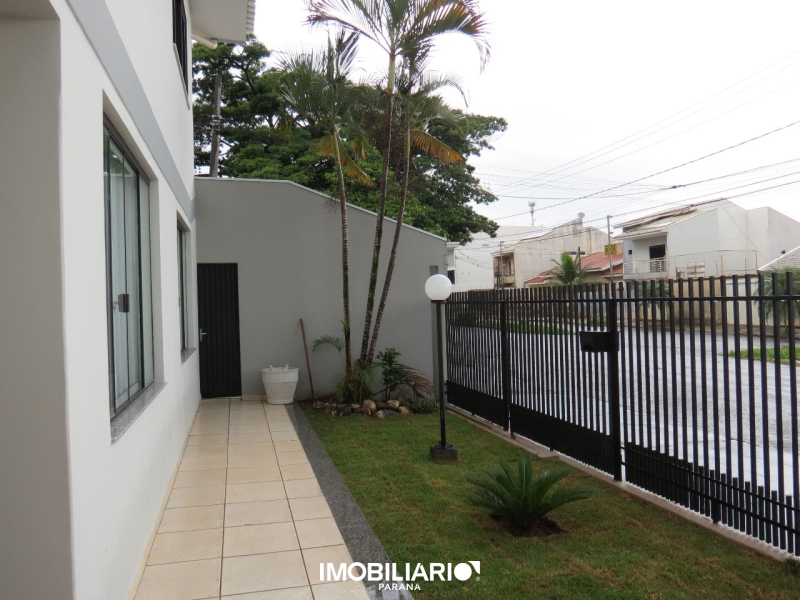 Sobrado para  Venda em Umuarama pela Paulo Mendes