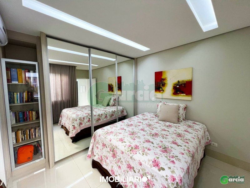 Residência para  Venda em Umuarama pela Garcia Imóveis