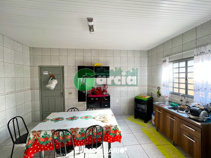 Residência para  Venda em Umuarama pela Garcia Imóveis