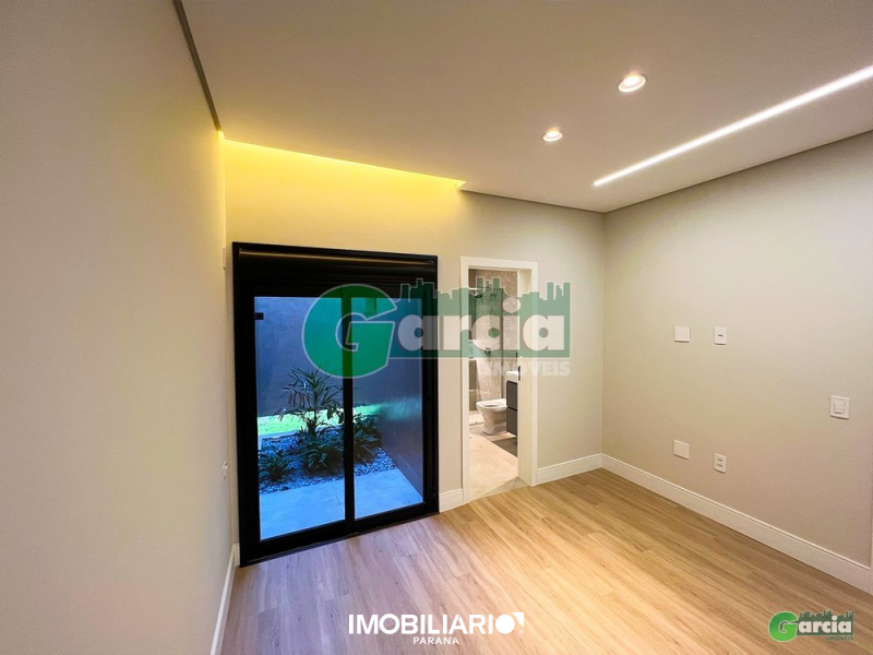 Casa Em Condomínio para  Venda em Umuarama pela Garcia Imóveis