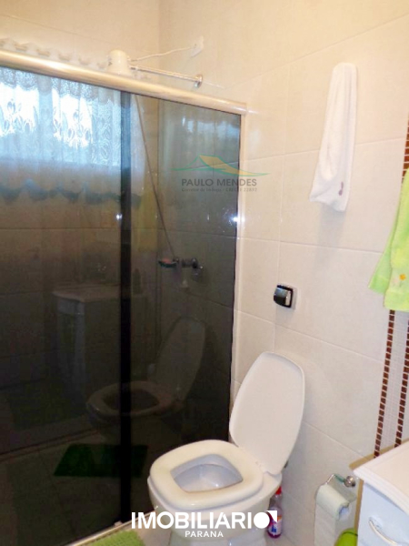 1 SUÍTE MAIS 2 QUARTOS