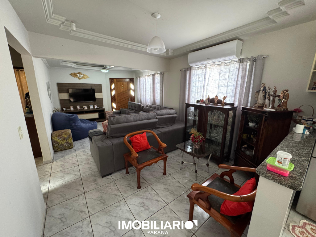 Residência para  Venda em Umuarama pela Delta