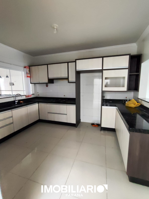 Residência para  Venda em Umuarama pela Delta