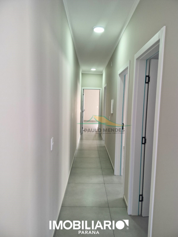 1 SUÍTE MAIS 2 QUARTOS