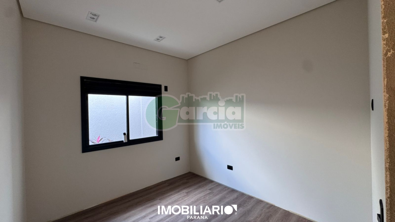 Residência para  Venda em Umuarama pela Garcia Imóveis