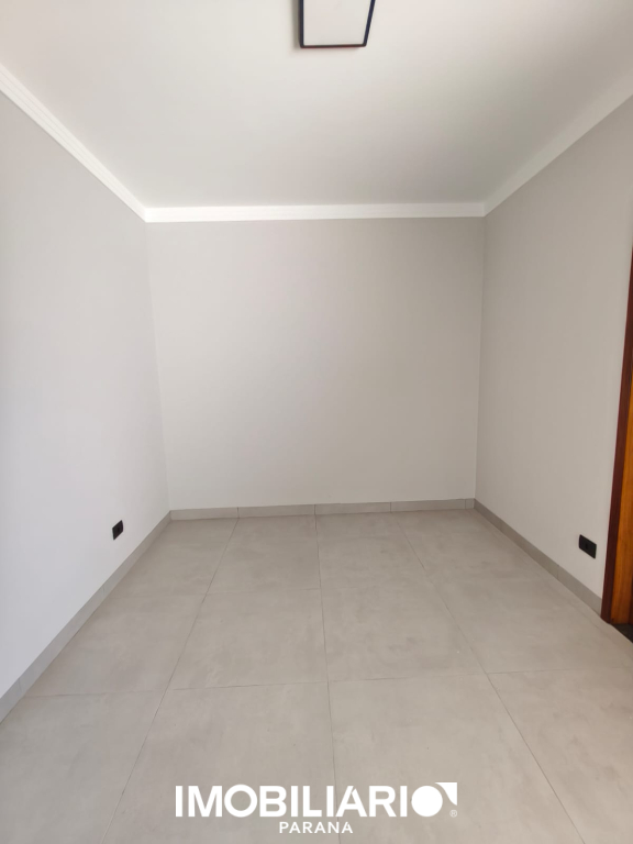 Residência para  Venda em Umuarama pela Delta