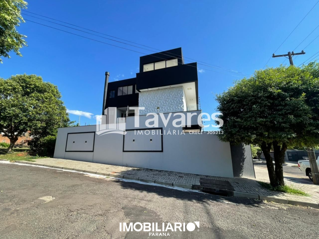 Sobrado para  Venda em Umuarama pela Tavares