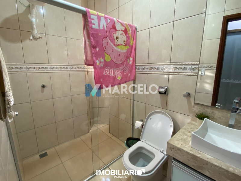 Residência para  Venda em Umuarama pela Marcelo