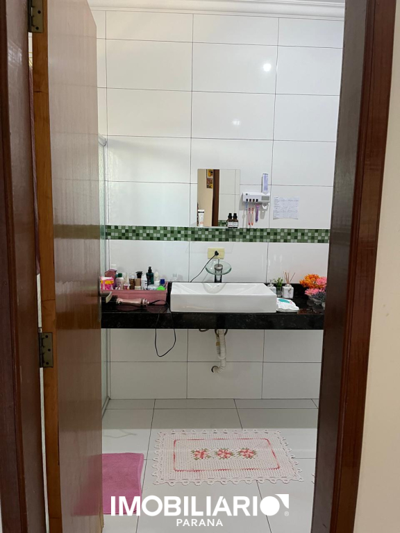 Sobrado para  Venda em Umuarama pela Elisia Neves