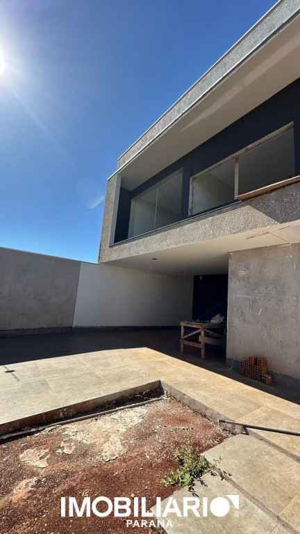 Sobrado para  Venda em Campo Mourão pela Casa fácil