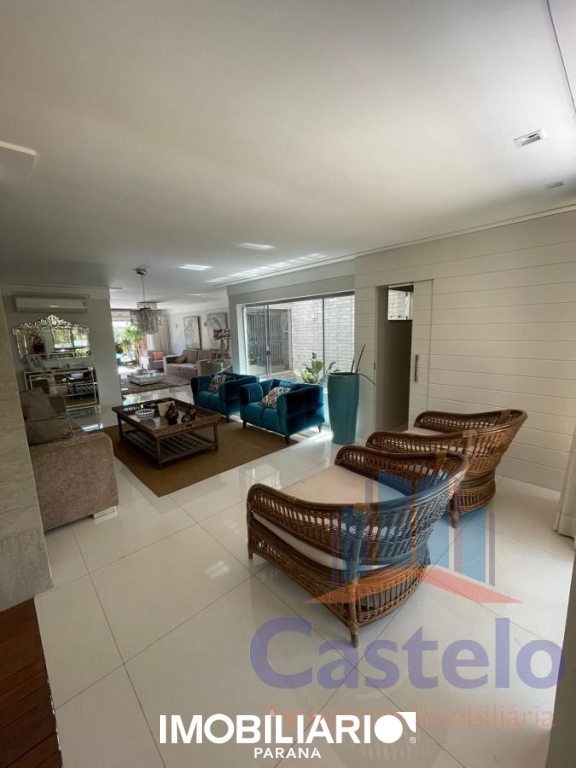 Residência para  Venda em Umuarama pela Castelo Assessoria Imobiliária