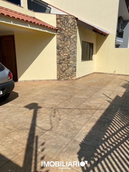 Residência para  Venda em Umuarama pela Caetano & Otávio