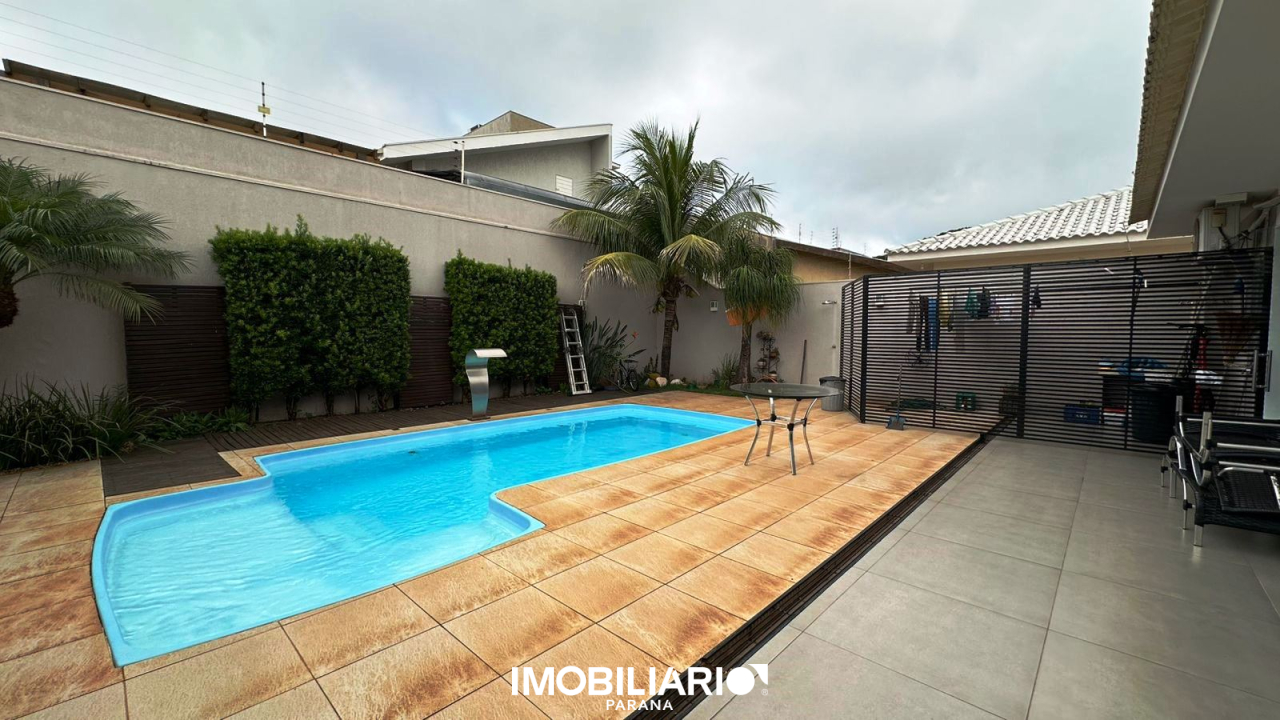 Sobrado para  Venda em Umuarama pela Elisia Neves