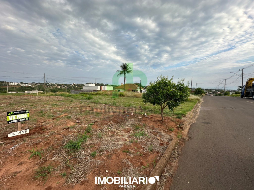 Terreno para  Venda em Umuarama pela Paullyne Bianca corretora de imóveis