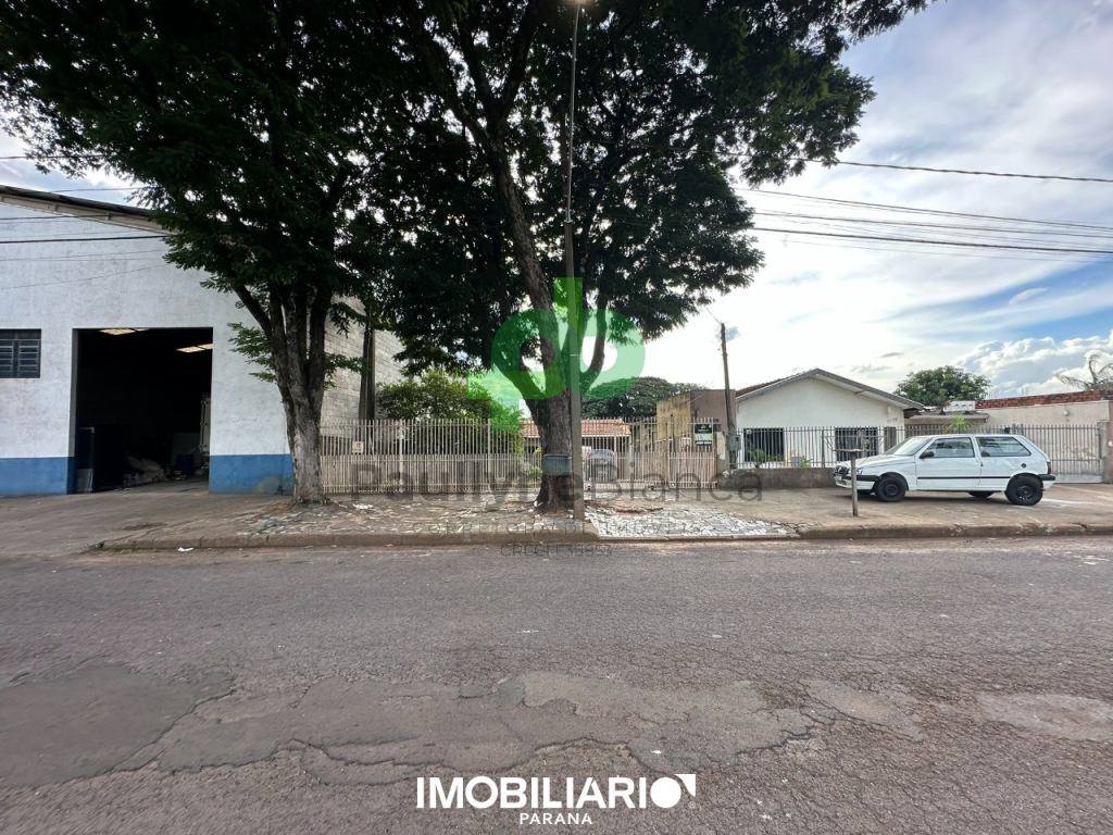 Prédio Comercial para  Venda em Umuarama pela Paullyne Bianca corretora de imóveis