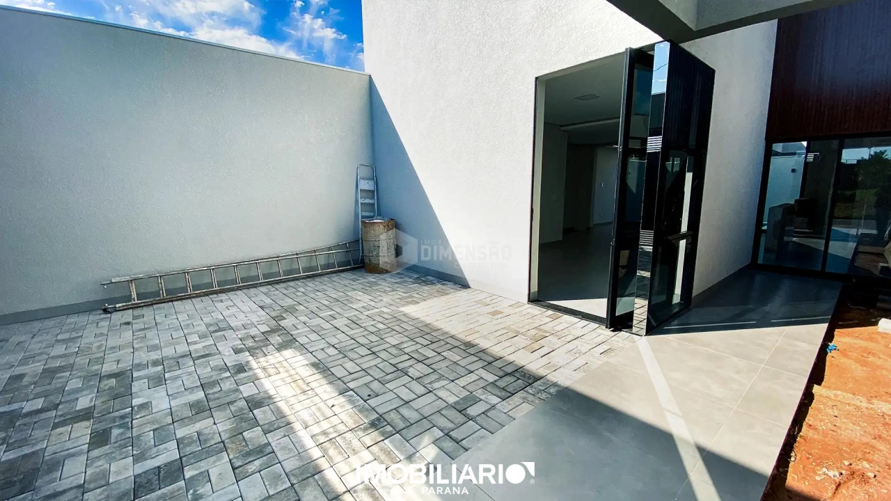 Sobrado para  Venda em Umuarama pela Dimensão