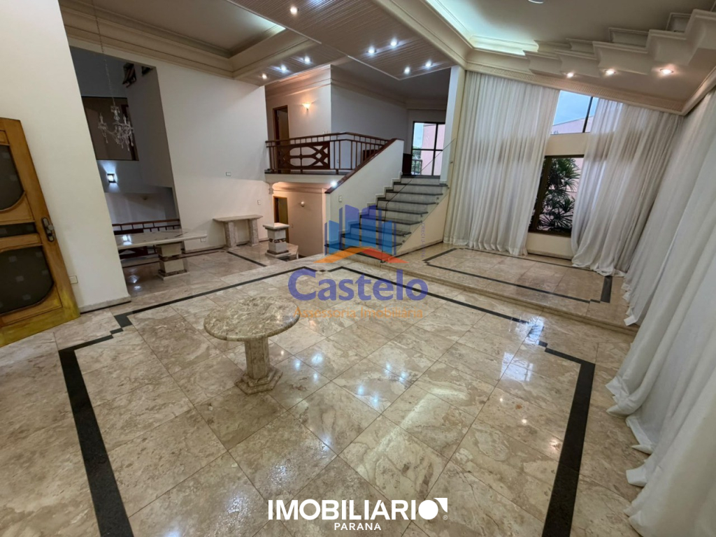 Sobrado para  Alugar em Umuarama pela Castelo Assessoria Imobiliária