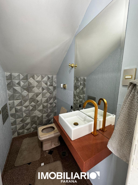 Sobrado para  Venda em Campo Mourão pela Casa fácil