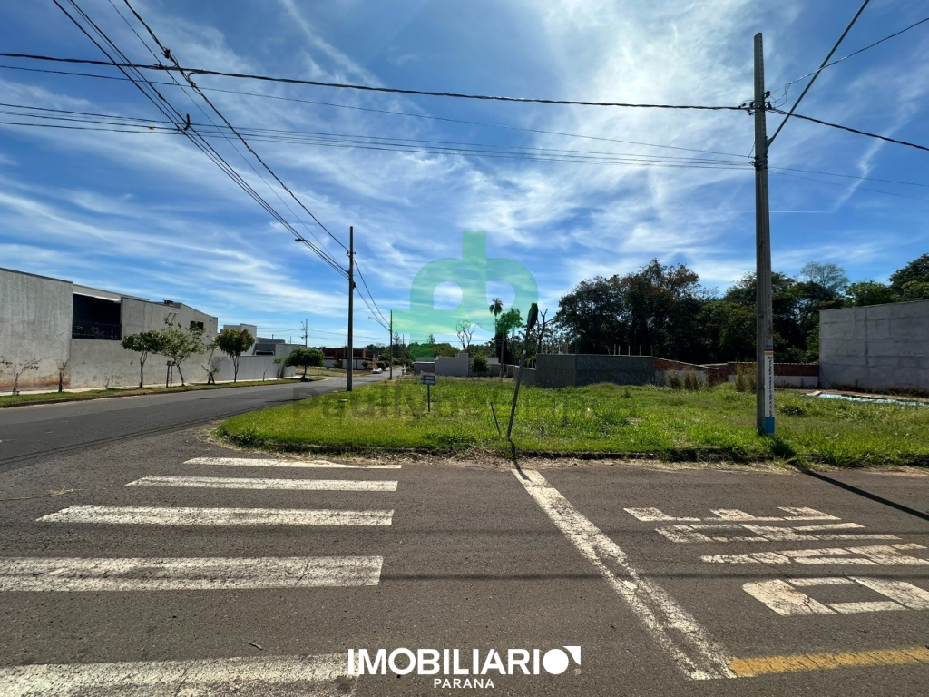 Terreno para  Venda em Umuarama pela Paullyne Bianca corretora de imóveis