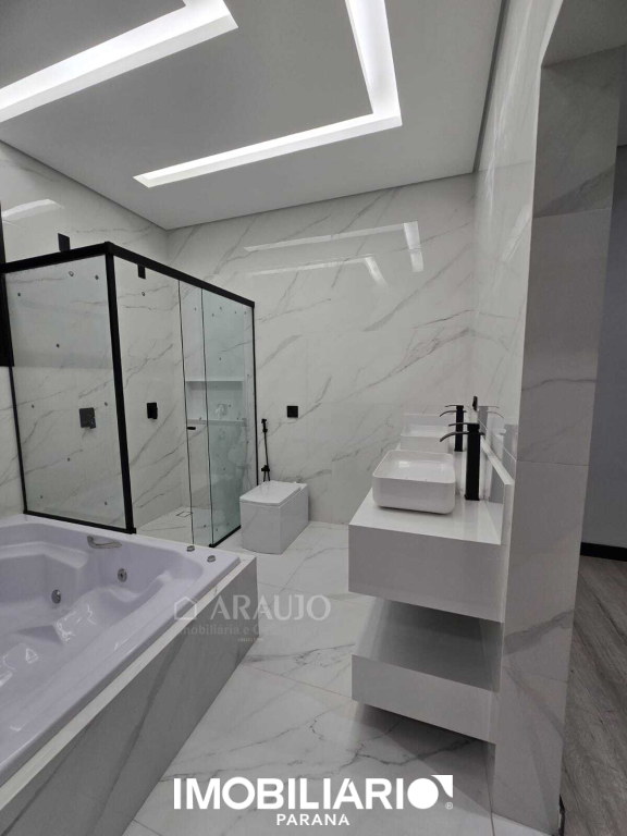 Residência para  Venda em Umuarama pela Araujo