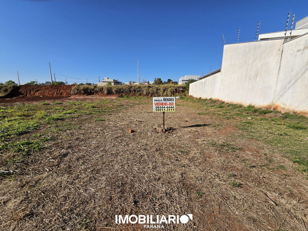 TERRENO A VENDA