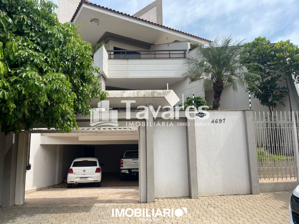 Sobrado para  Venda em Umuarama pela Tavares